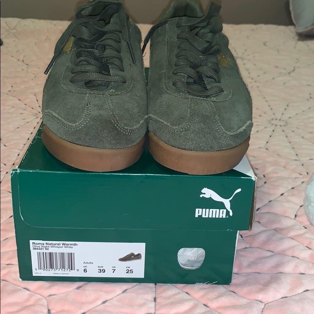 Puma sneakers